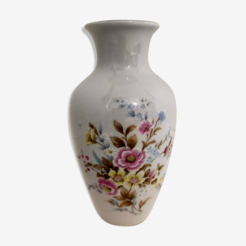 Vase chinois fleuri en porcelaine