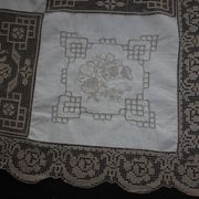 Old tablecloth in ecru cotton embroidered with flowers and embroidered mesh lace-176x282