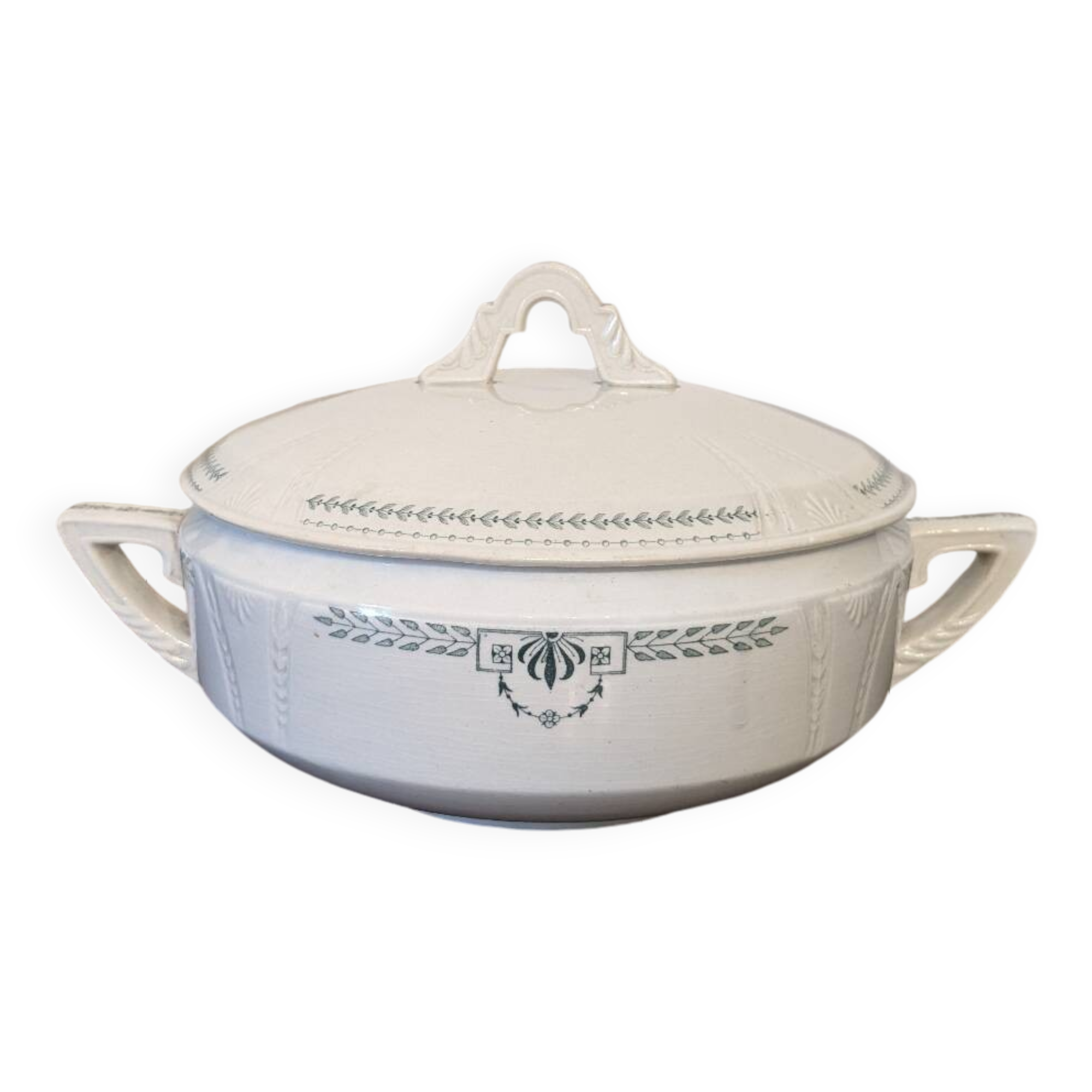 Clara soup tureen, Gien iron earth