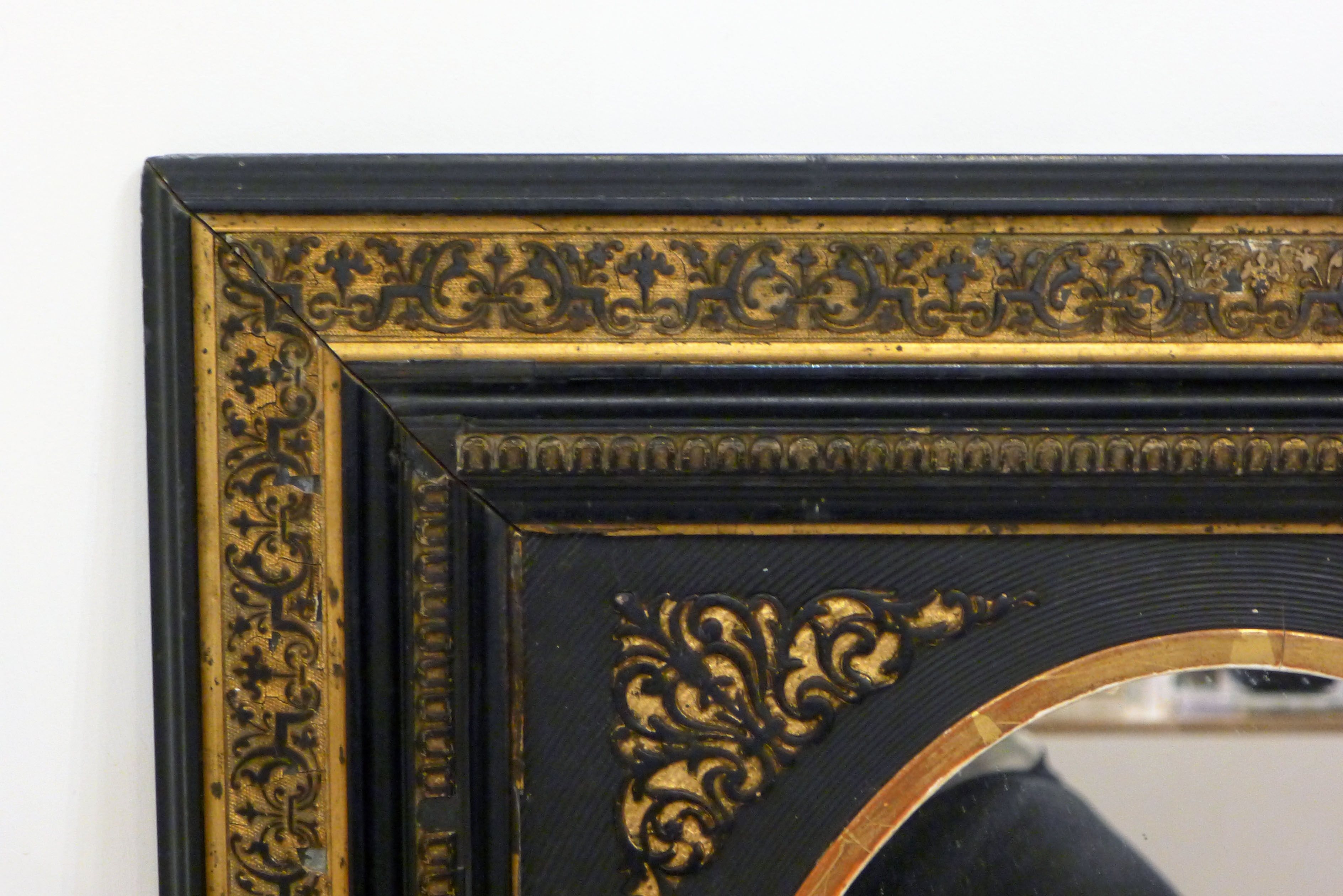 Napoleon III black oval mirror - 69x59cm