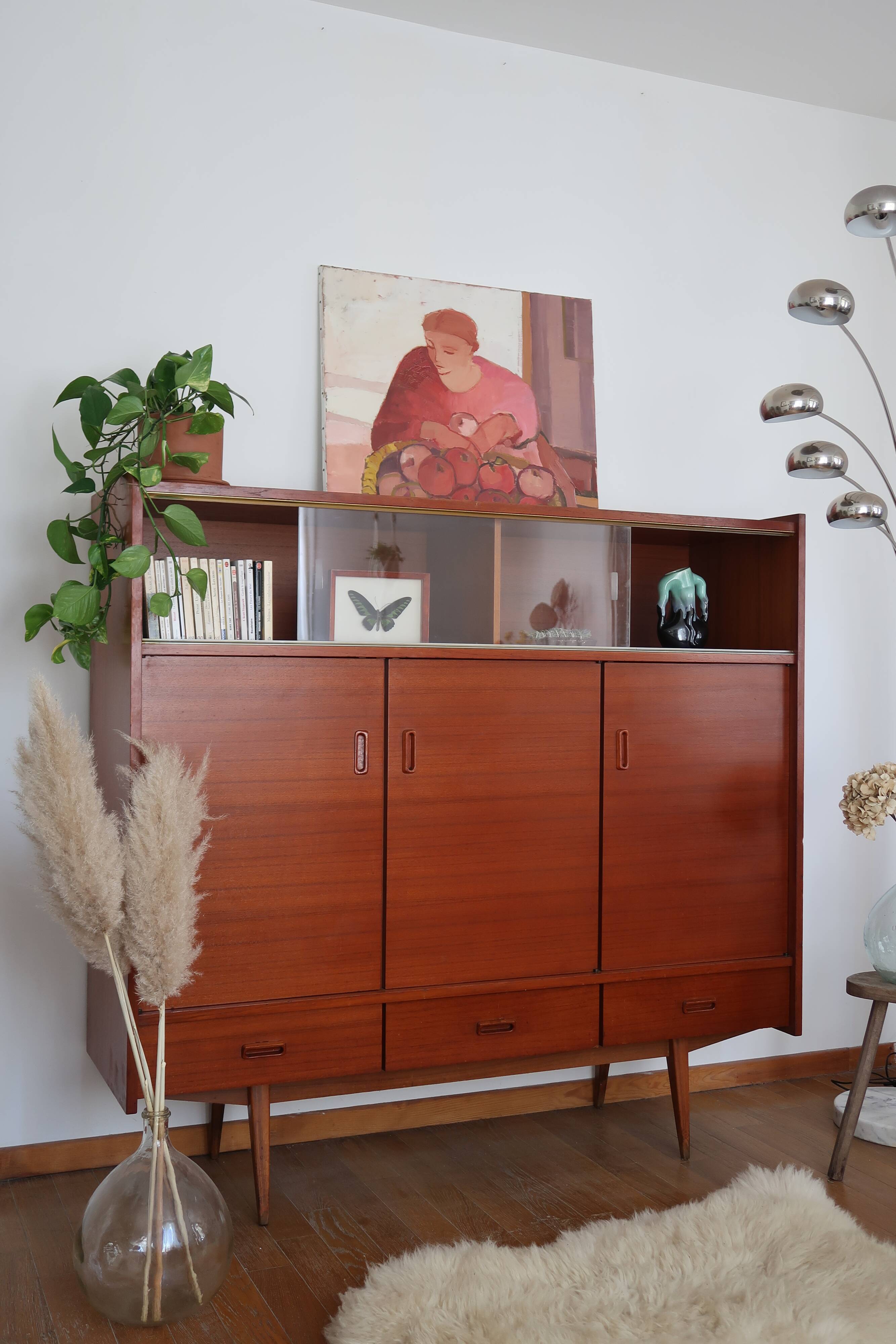 Scandinavian library buffet
