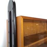 Armoire design en teck Musterring avec pieds noirs