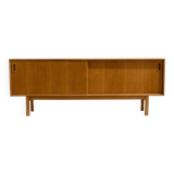 Restored model 21 buffet in oak by Gunni Omann for Omann Jun Møbelfabrik.
