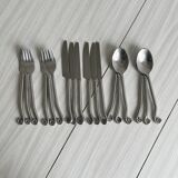 18-piece shiny metal cutlery set