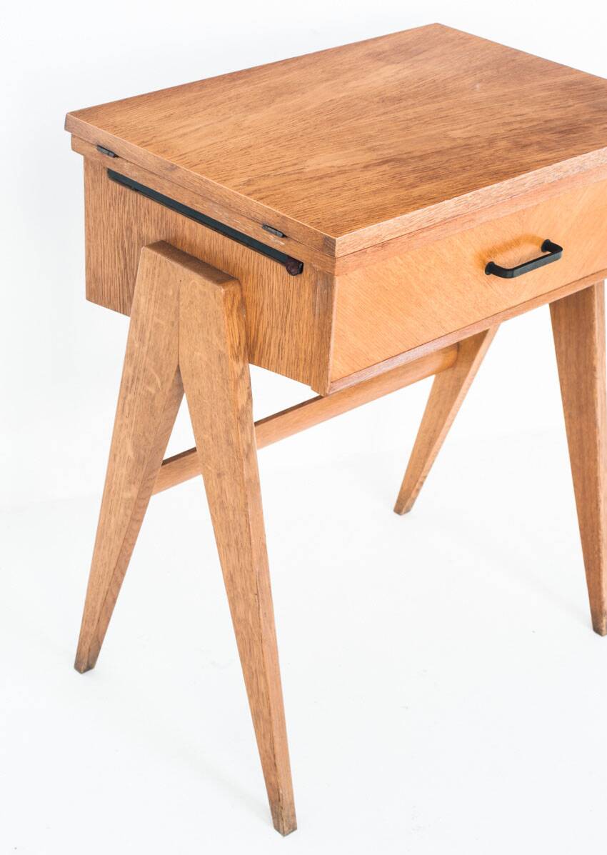 Vintage console or side table. Oak splayed legs - France 60s