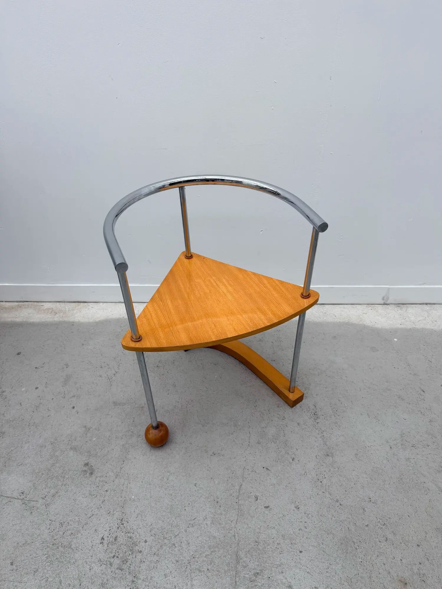 Postmodern chair in chrome and wood, 1980