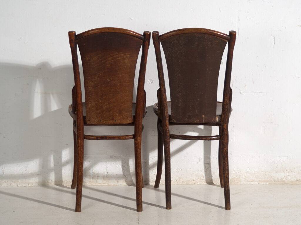 Set of 2 antique bentwood chairs by Thonet – Central Europe, circa 1900-1920