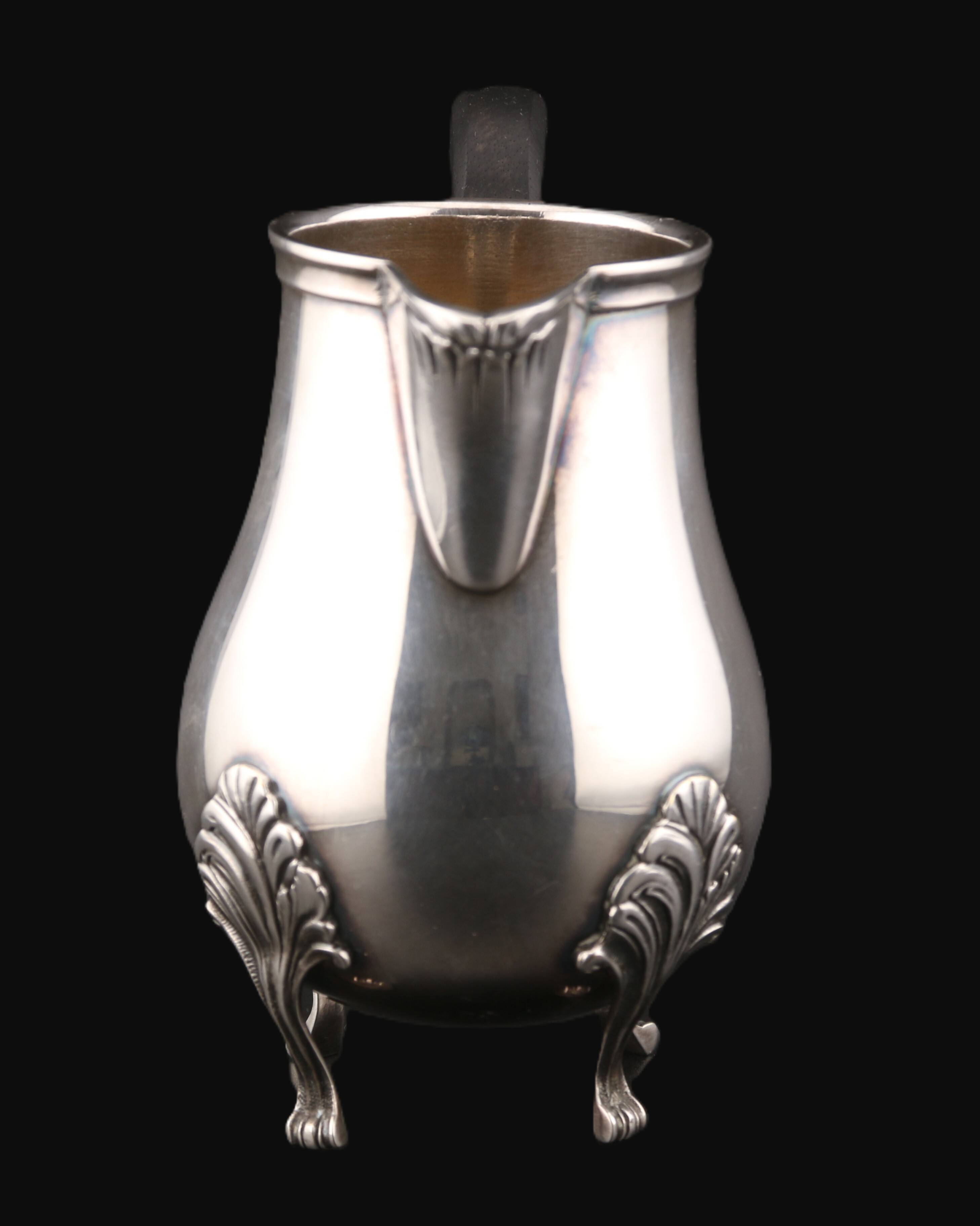 Pot à lait Quadripode Vintage en Métal Argenté, Poinçon J. NOE