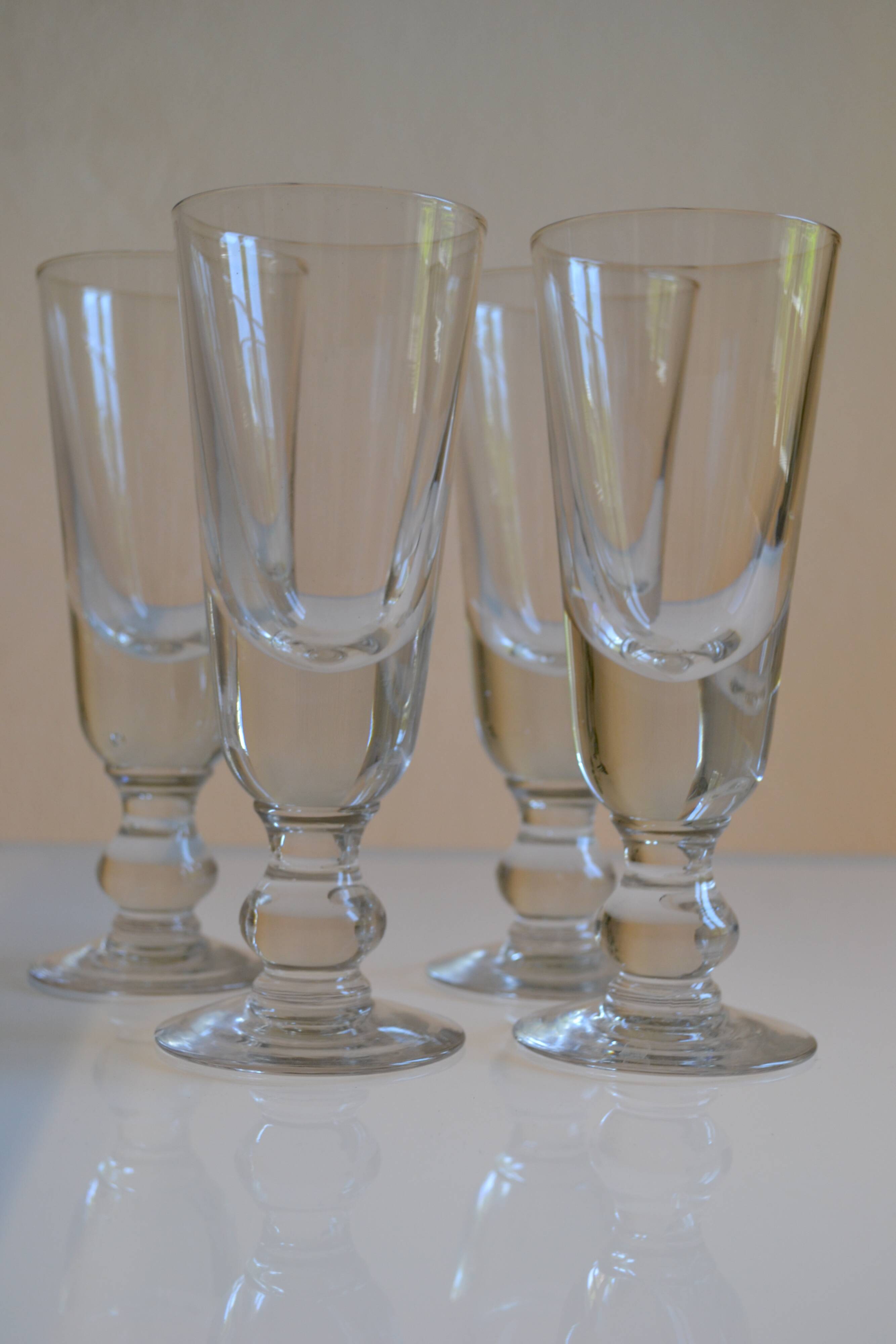 Série de 4 anciens verre verres à absinthe