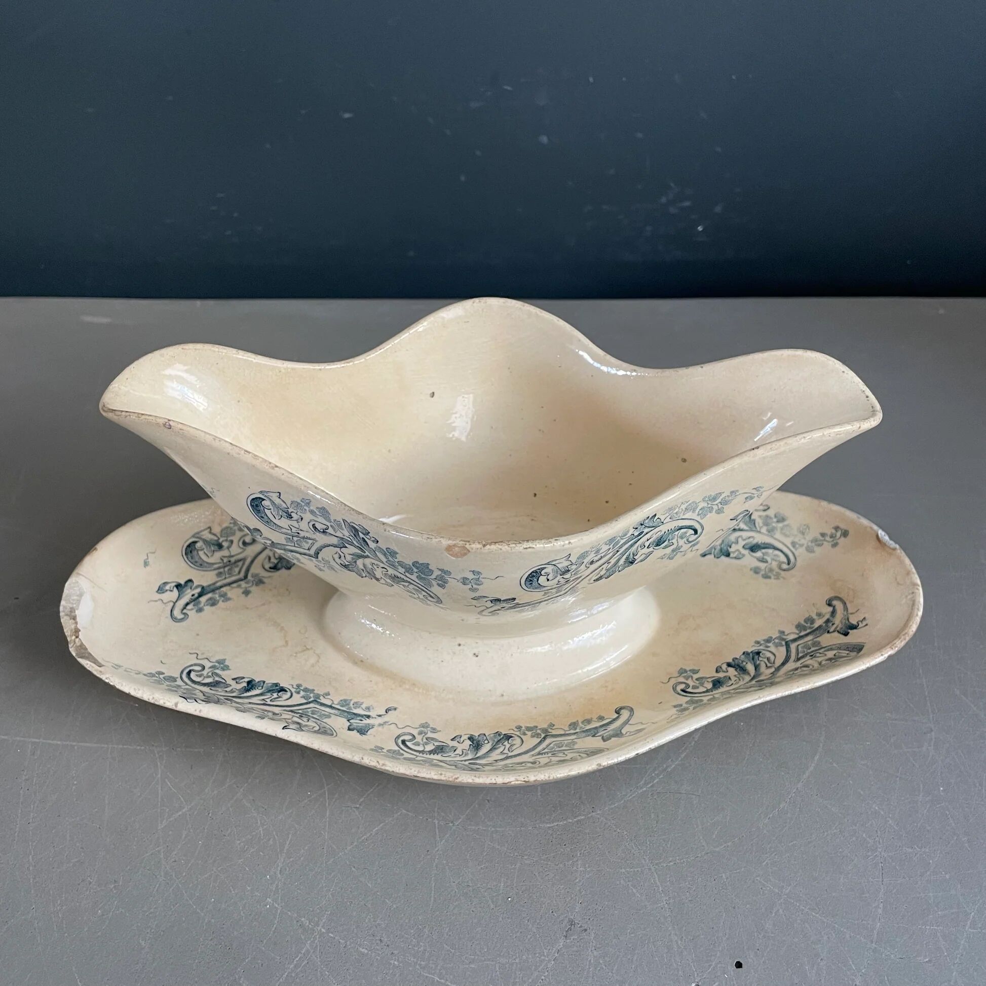 Ironstone sauce boat Longwy Russian model - Ref 939