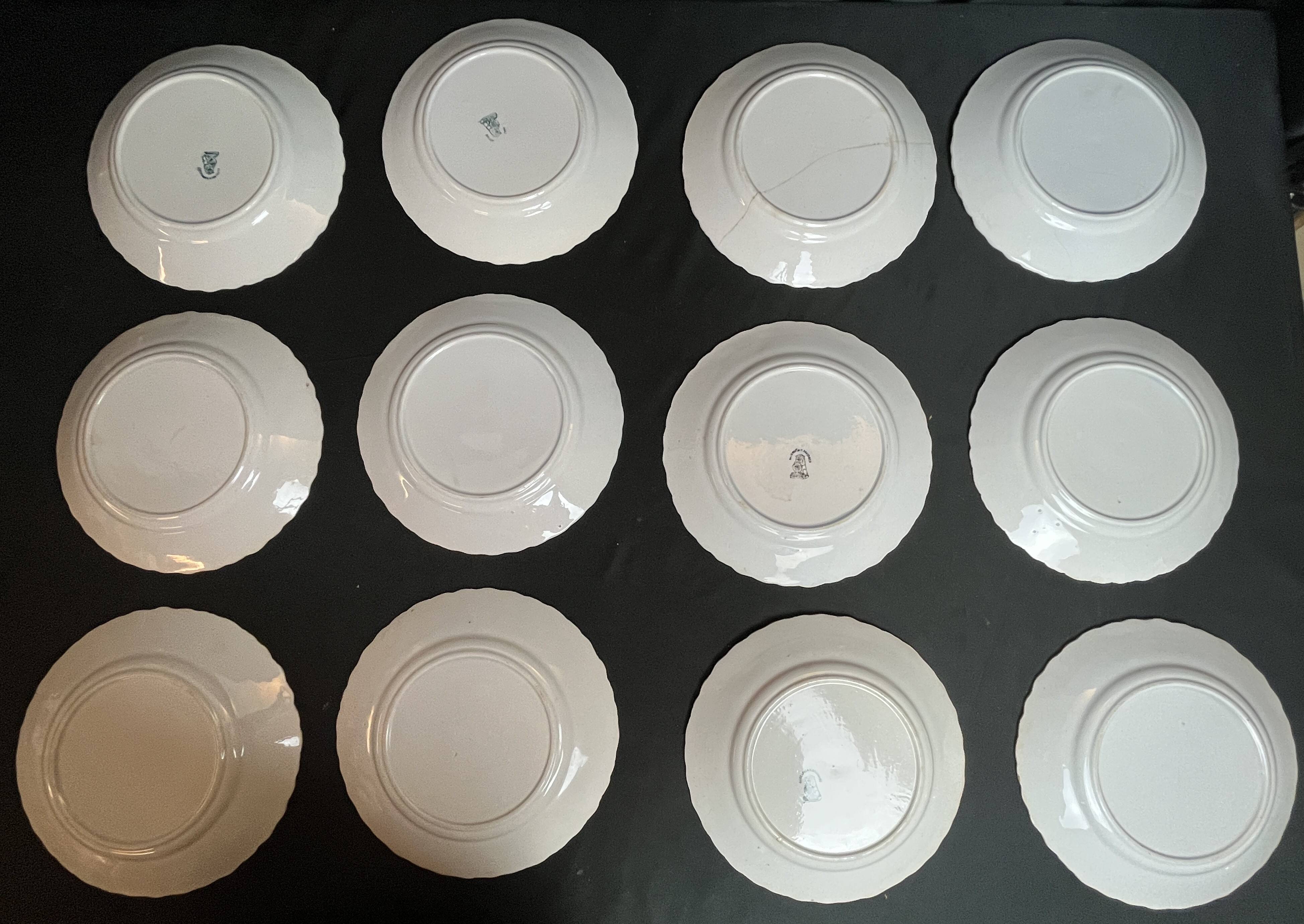 Arts de la table, douze assiettes dessert mois de l’année vers 1930
