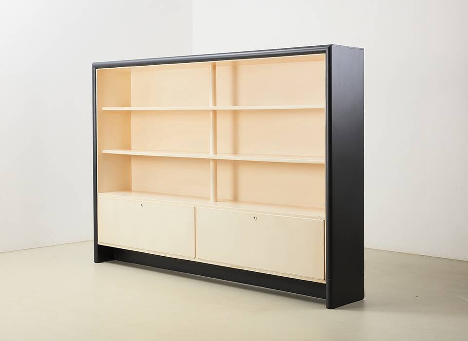 Rare modernist Cabinet by Willem Penaat for Metz & Co Netherlands 1925