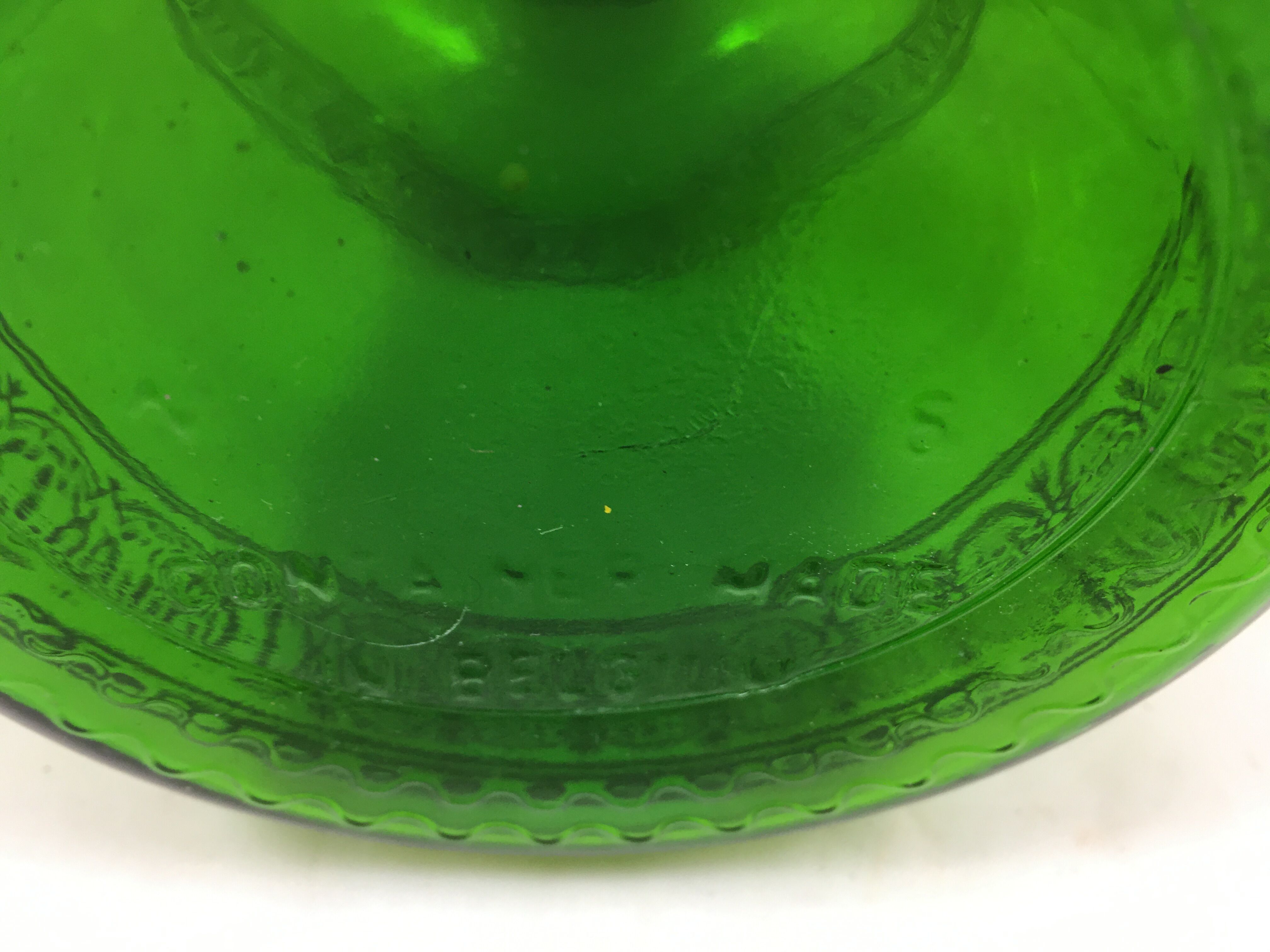 Pot apothecary pharmacy green and golden