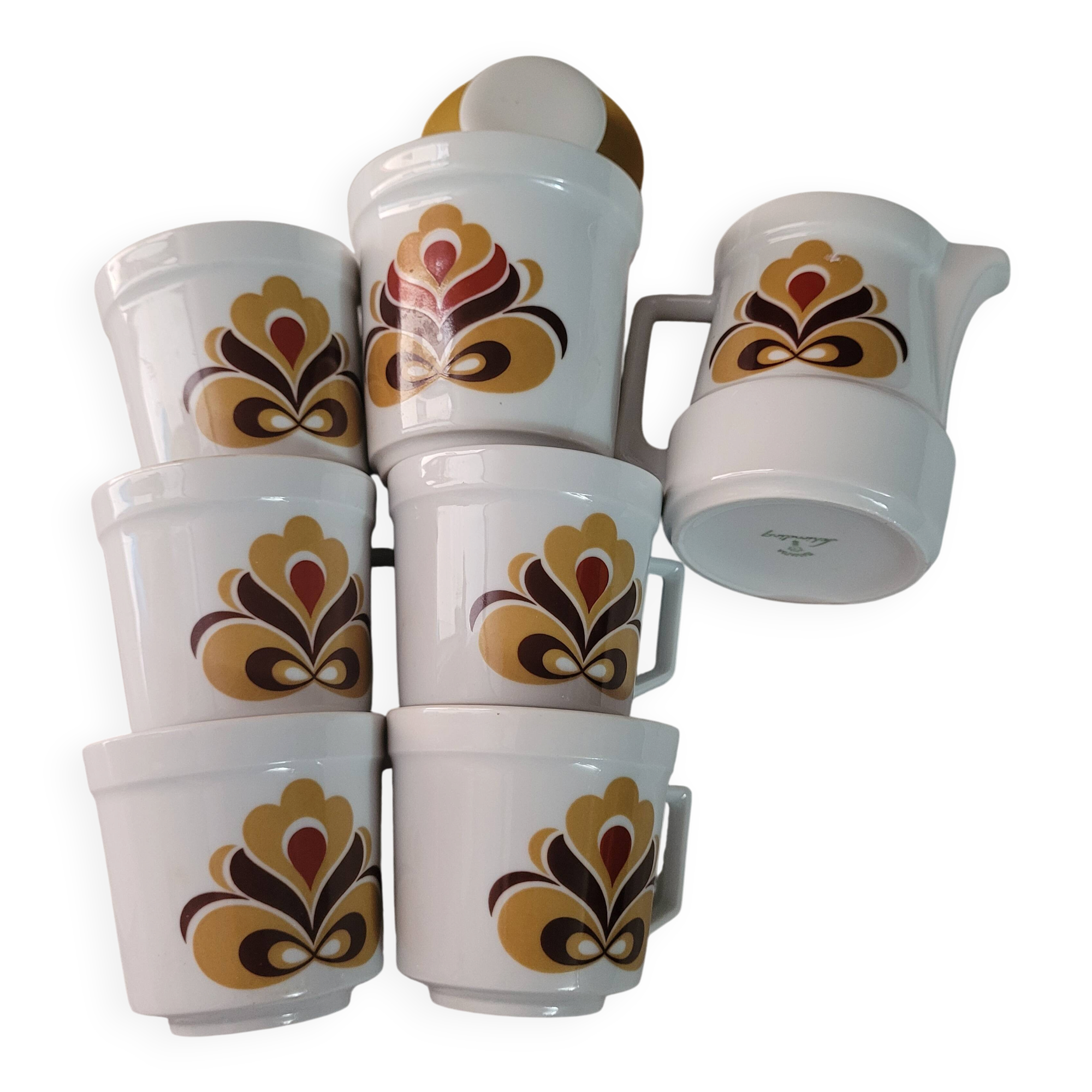 Set of coffee cups and serving pieces