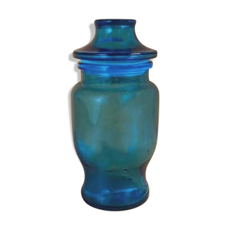 Blue apothecary pot brand Lever