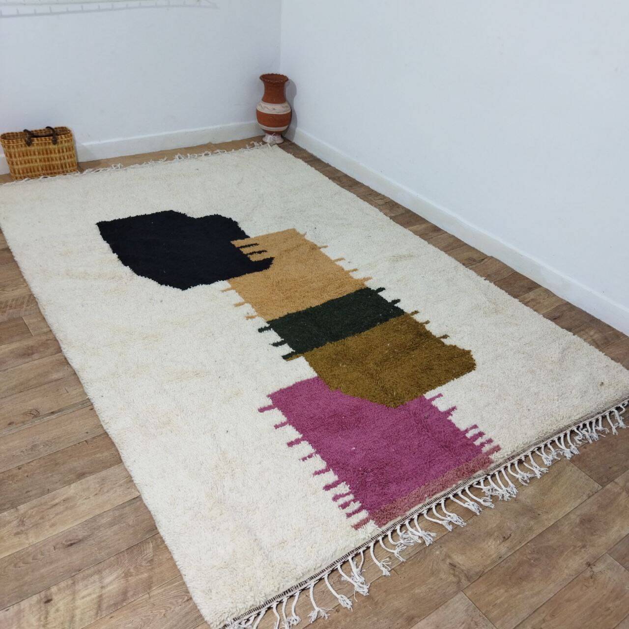 Handmade Moroccan Berber rug 314 x 210 cm