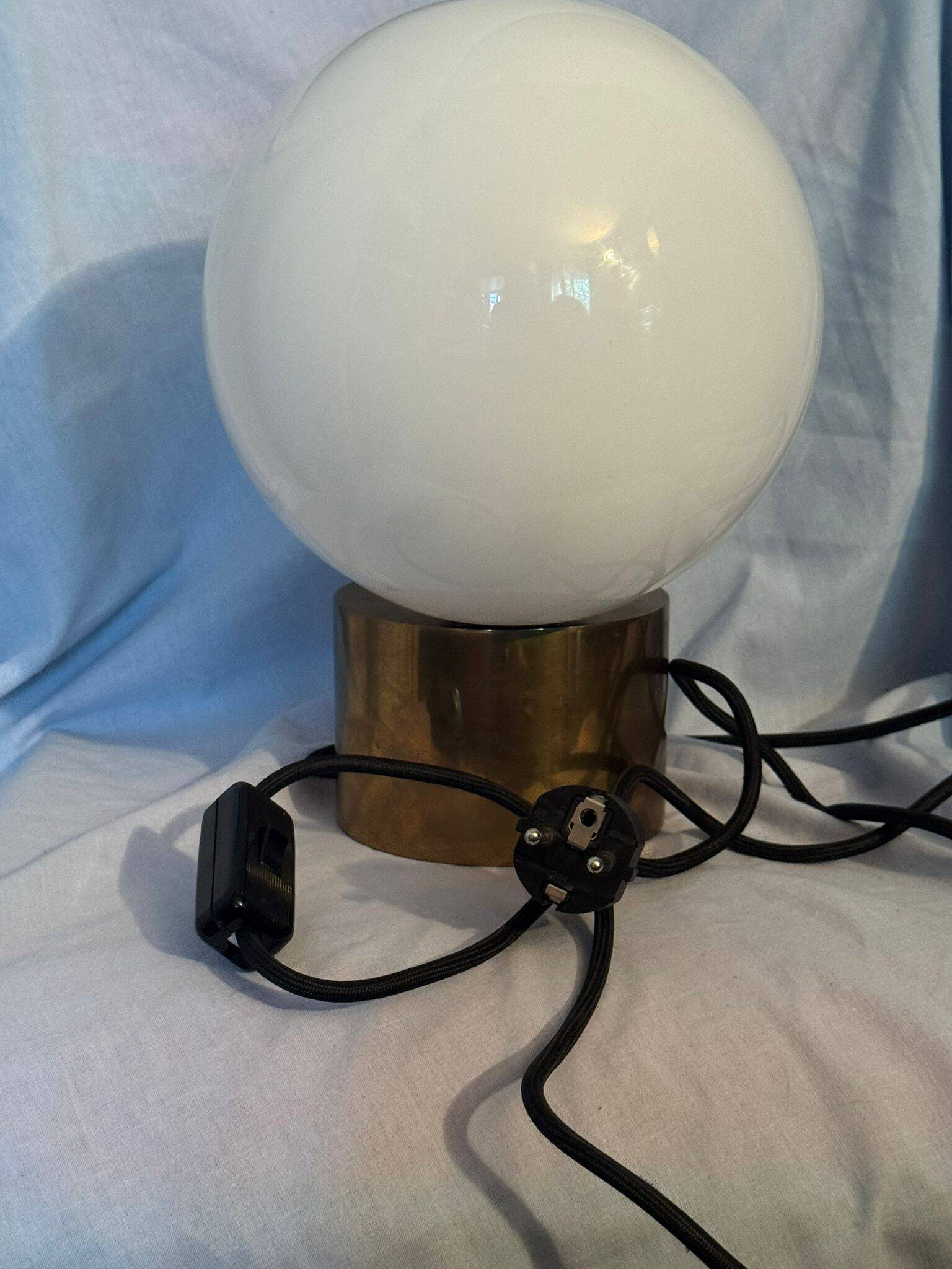 Table lamp Michael Anastassiades Tip of the Tongue