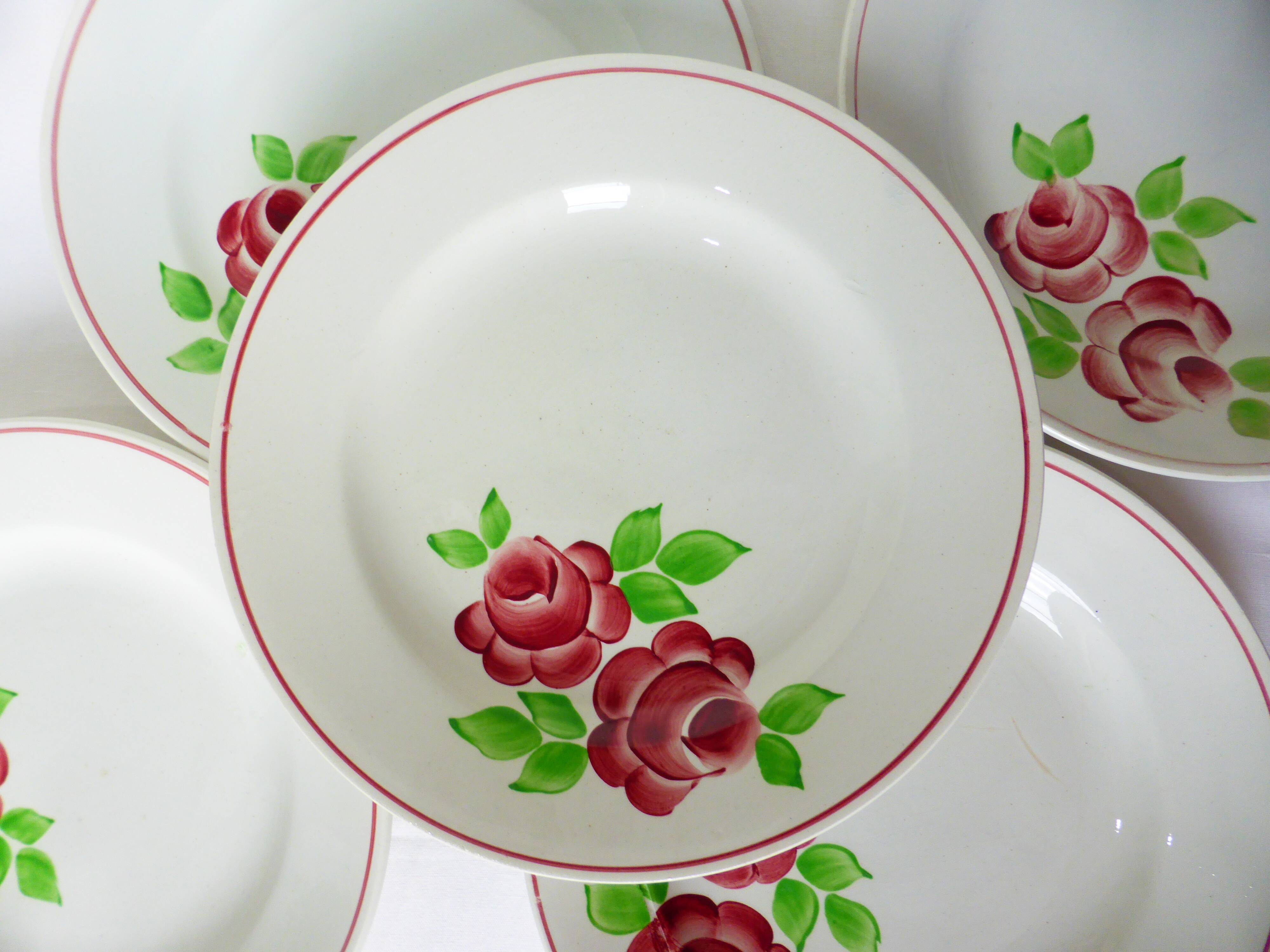 5 assiettes plates modèle Rose Mai