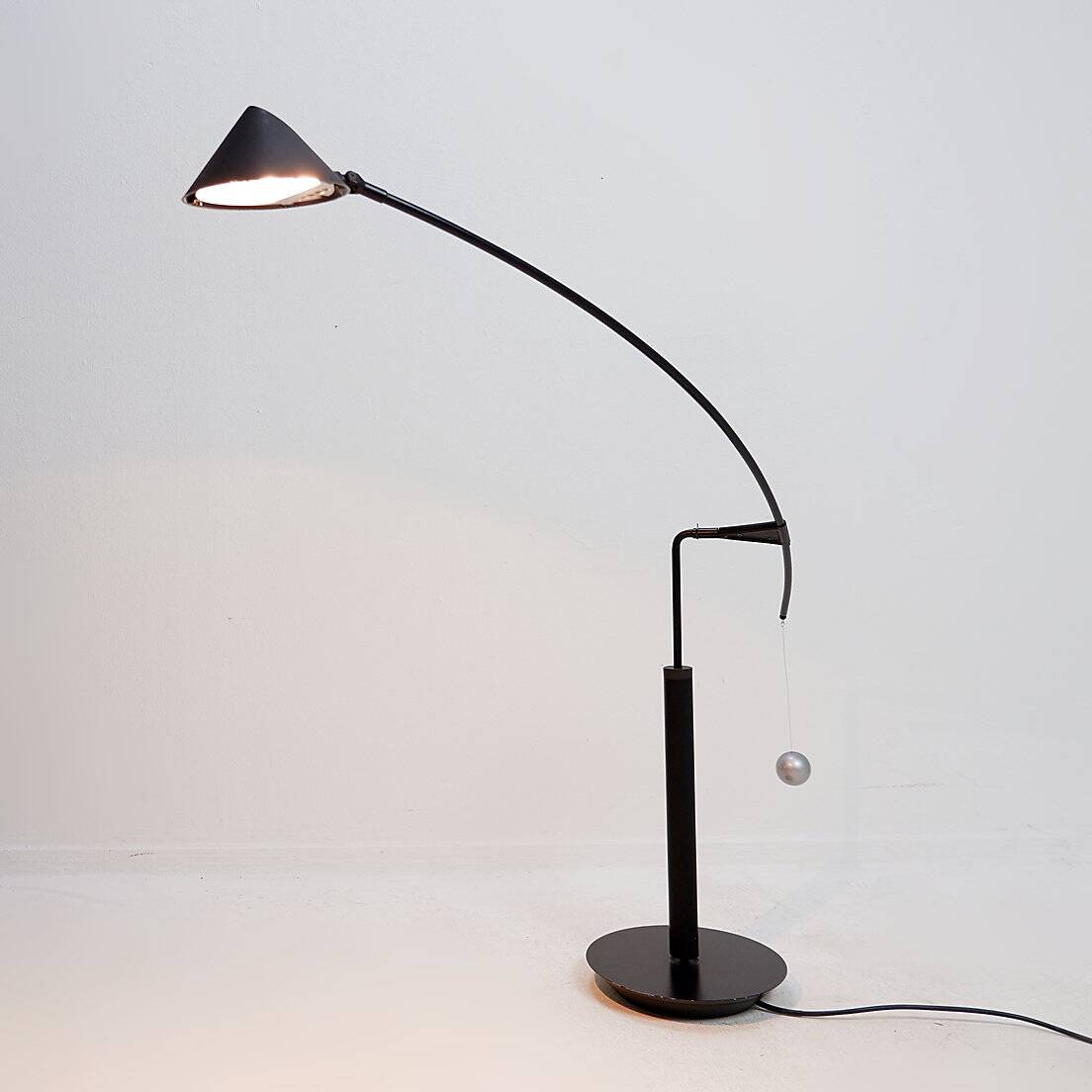 "Nestore" Desk Lamp or floor lamp by Carlo Forcolini for Artemide, 1990s H max: 127cm