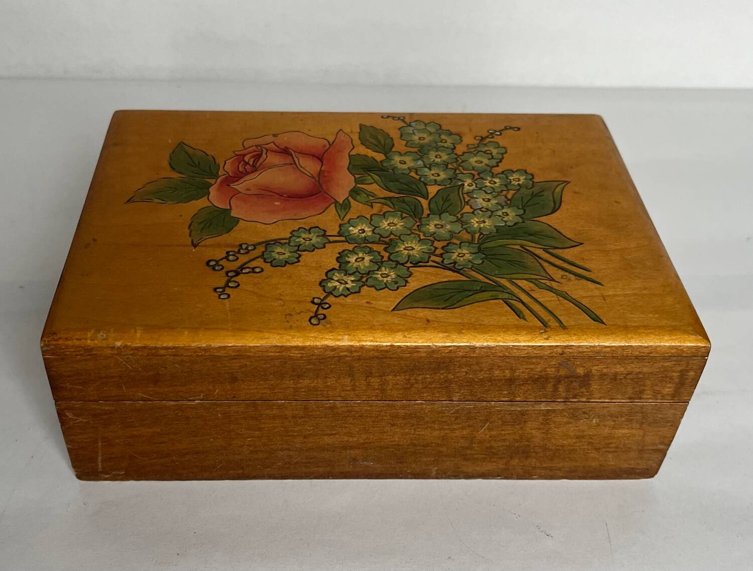 Boîte à bijoux ancienne en bois
