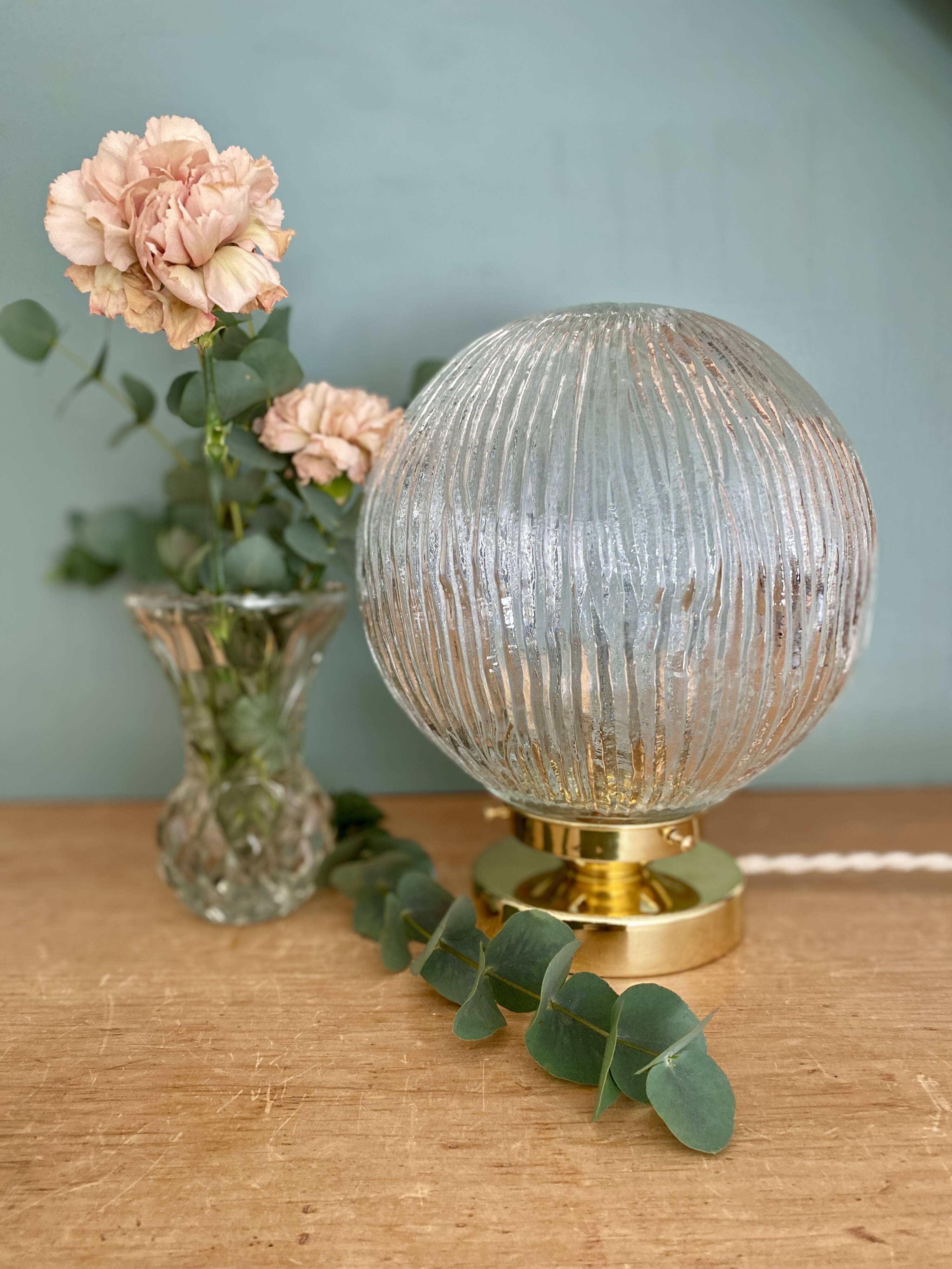 Vintage globe table lamp in ribbed glass