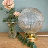 Lampe à poser globe vintage en verre strié