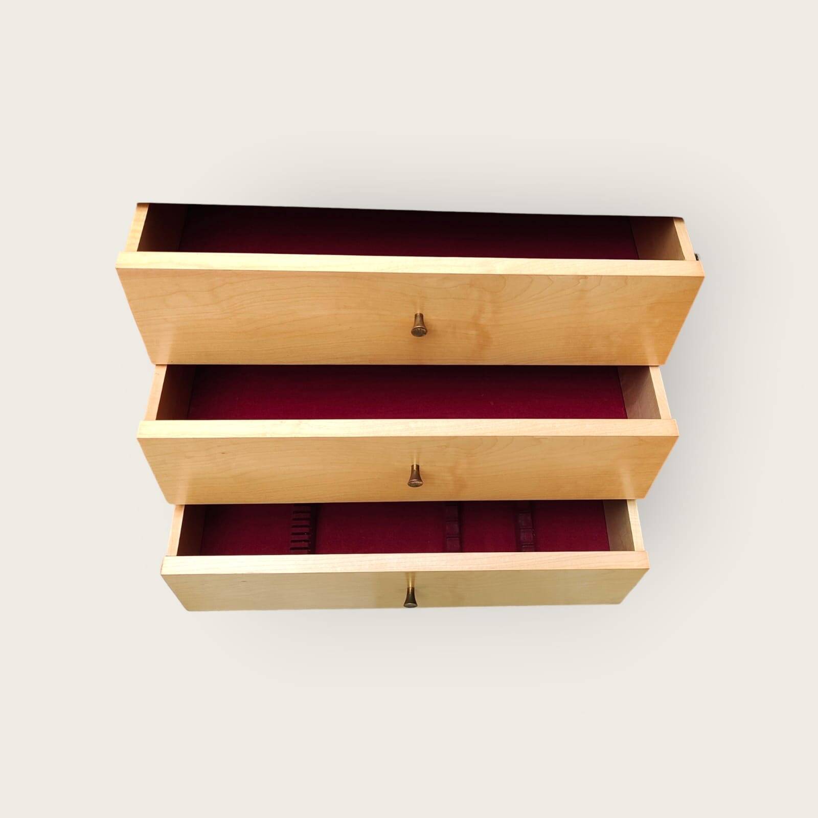 Buffet du milieu du siècle