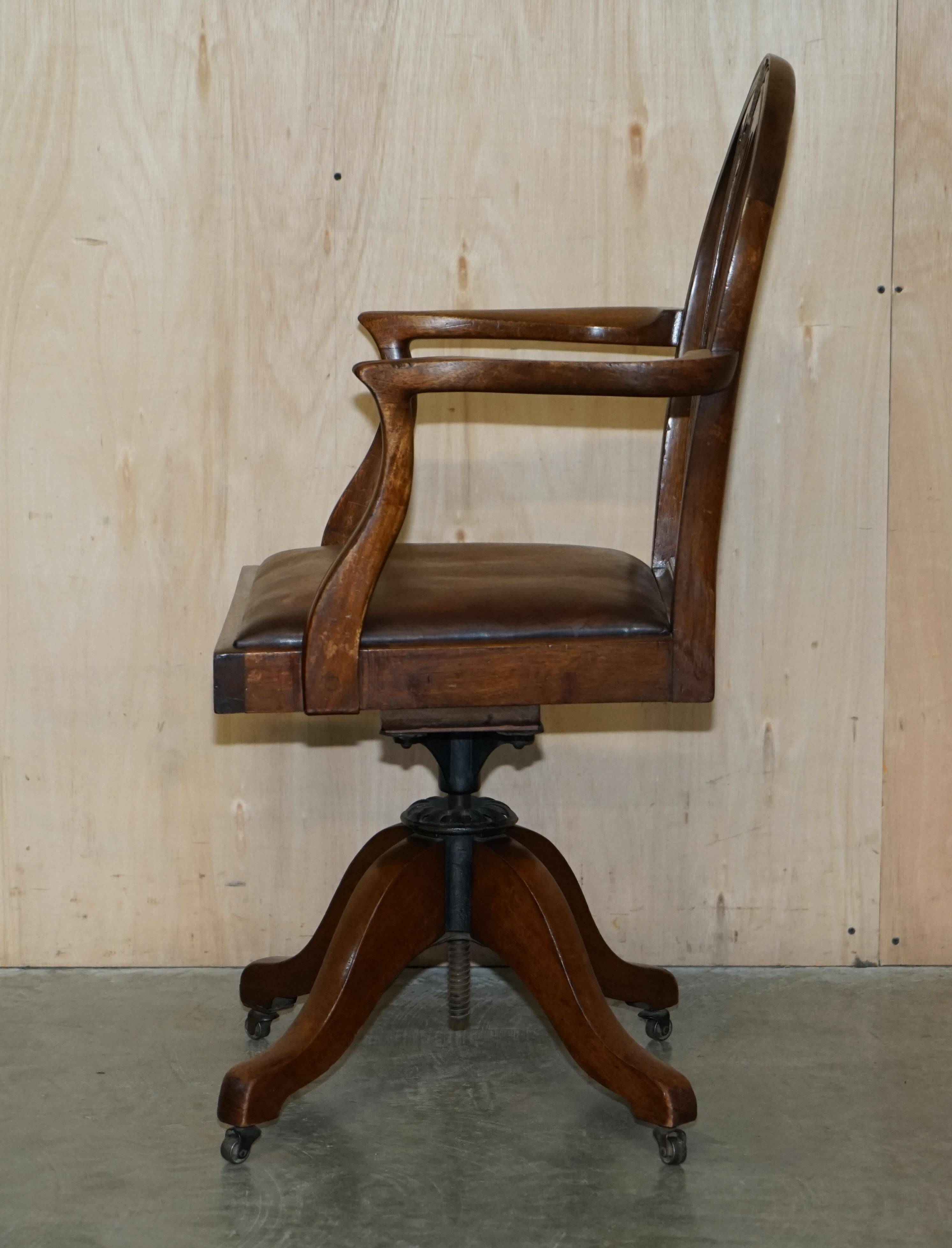 Chaise de capitaine antique George Hepplewhite 1880 cuir
