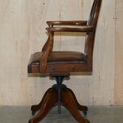 Antique George Hepplewhite captain's chair 1880 leather