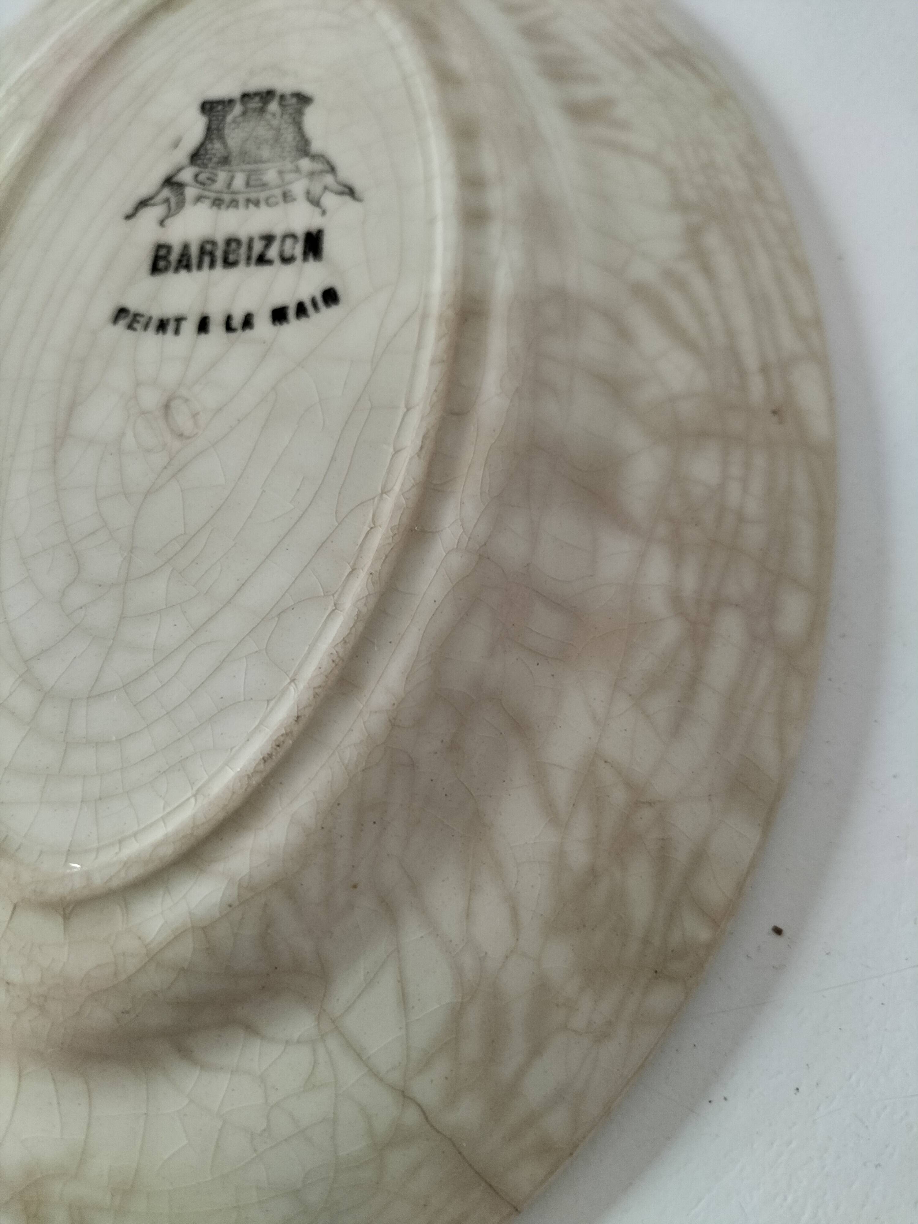 Pair of Gien dishes model Barbizon, hand-painted floral decoration, 1930s-40s.