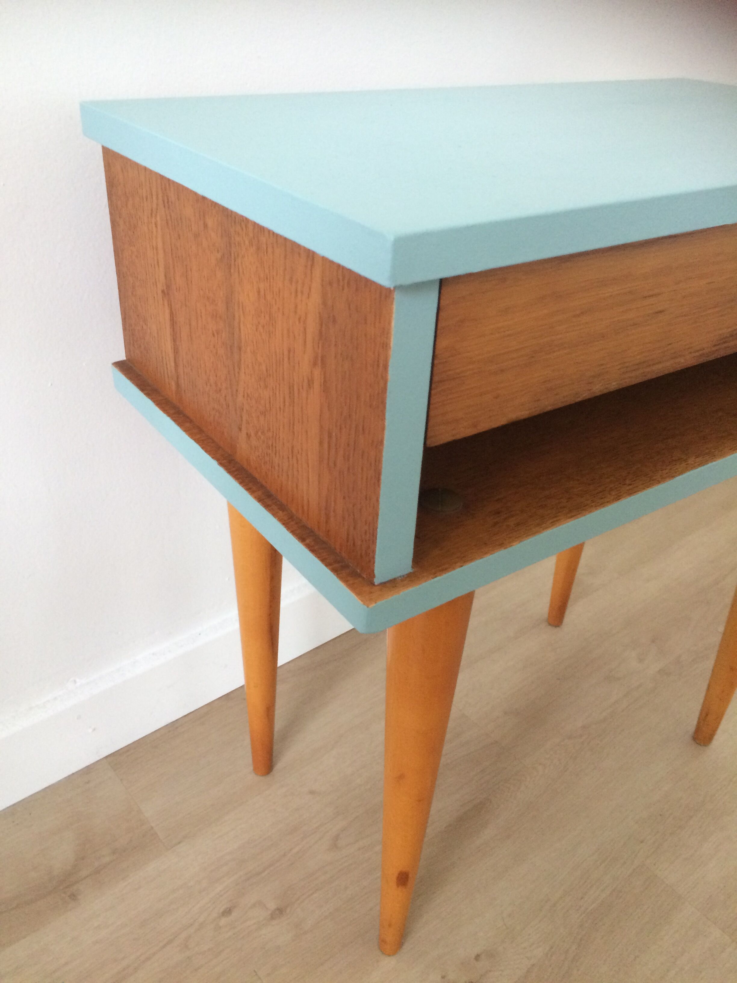Vintage bedside table years 60 relookee