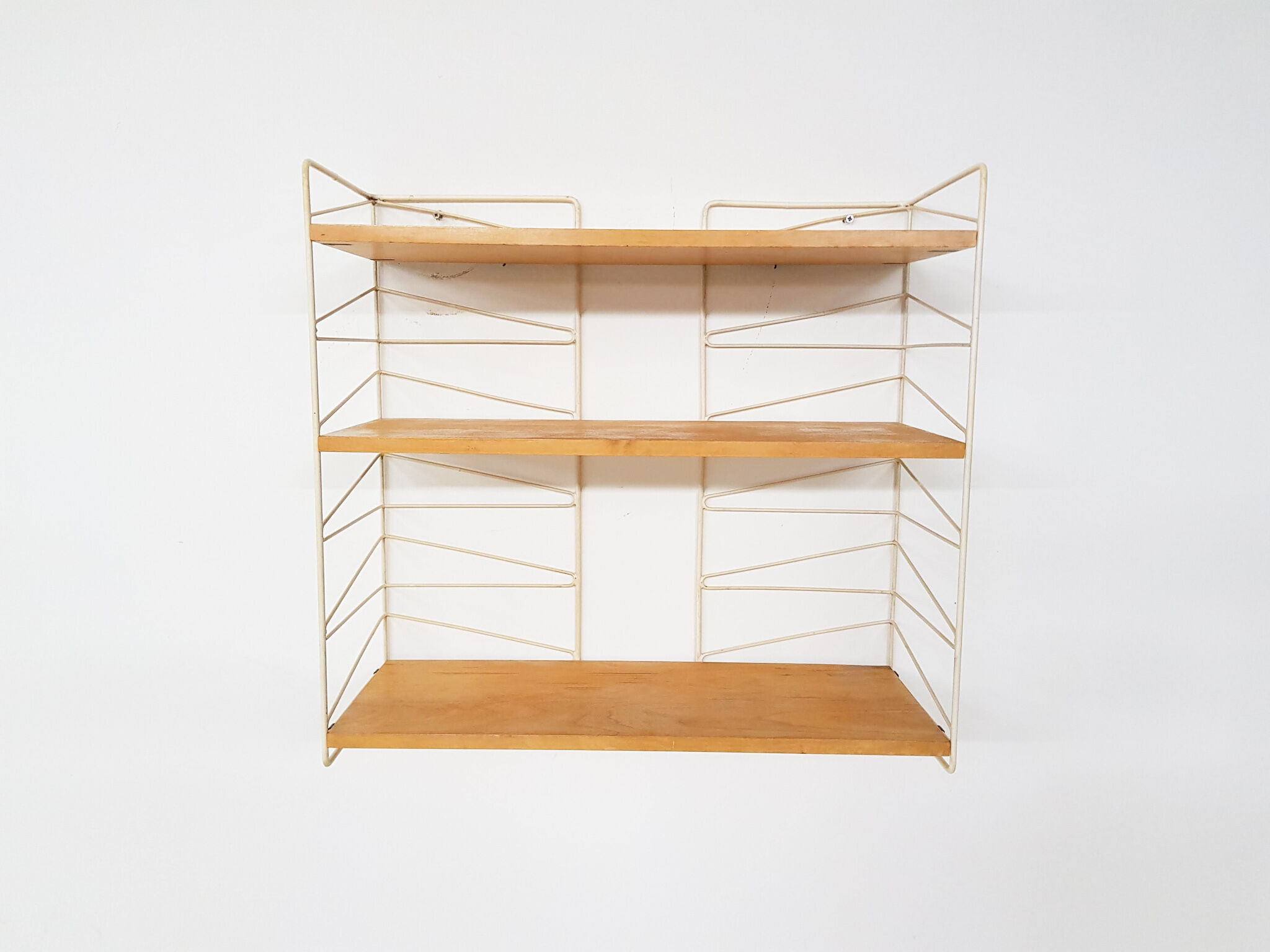 Étagère murale Nisse Strinning pour String en pin des années 60