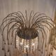 Lampe de sol vintage style Regency avec gouttes Murano en forme de cascade rose.