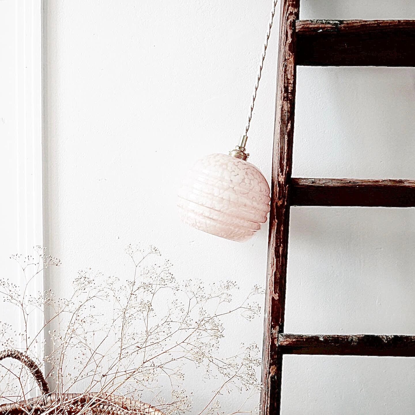 Pink clichy glass stroller