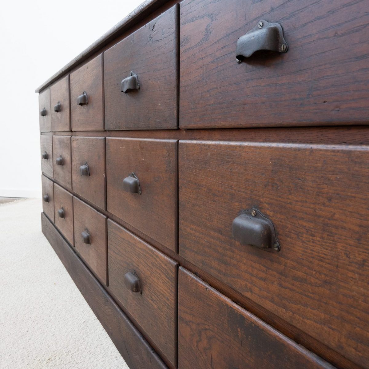 Oak drawer unit — early 20th century