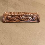 Ceramic slipware knife rest