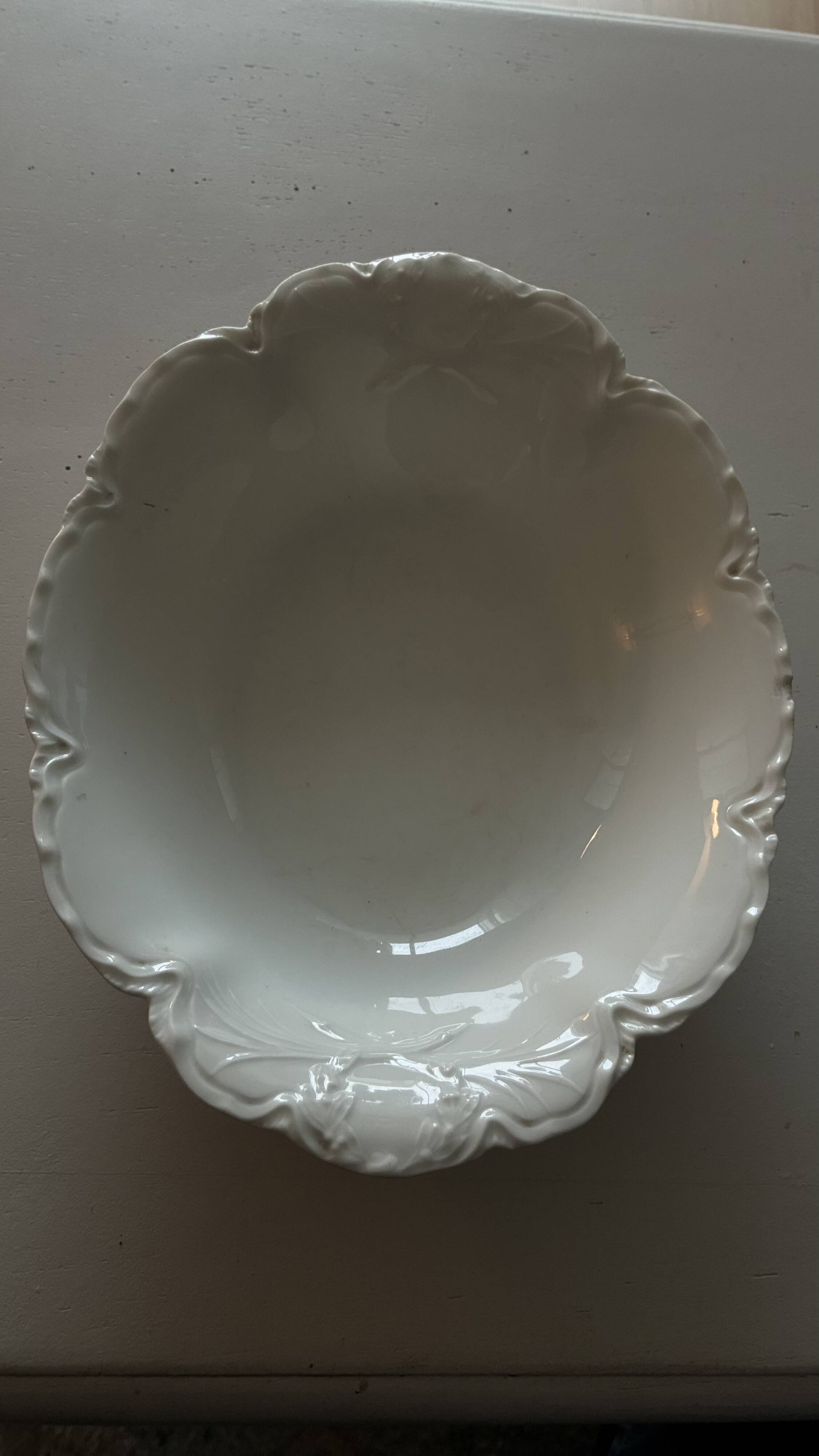 White porcelain fruit bowl
