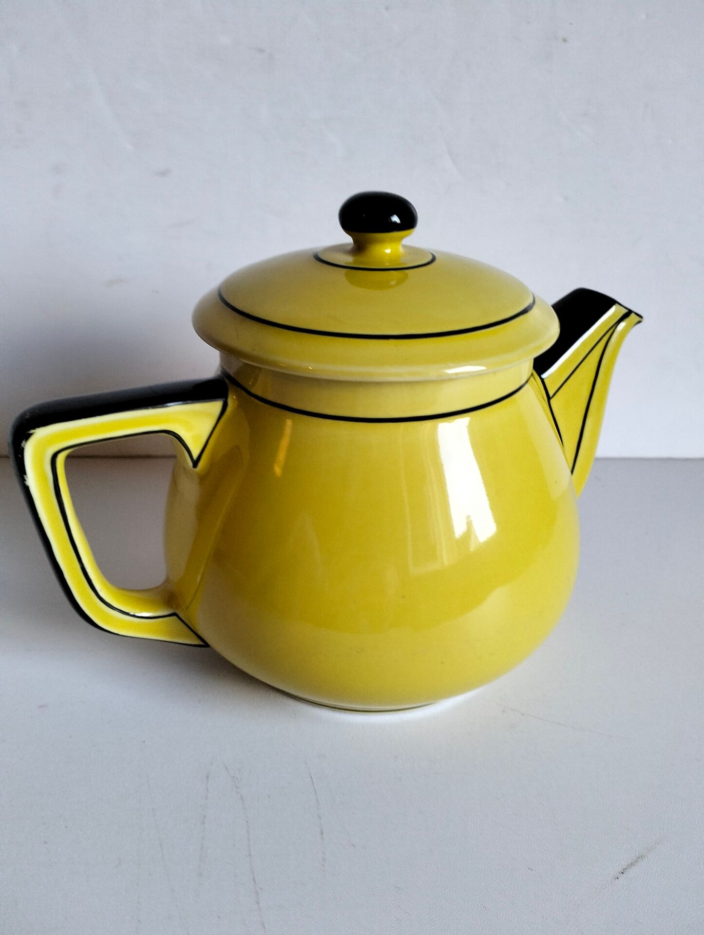 Yellow Art Deco teapot
