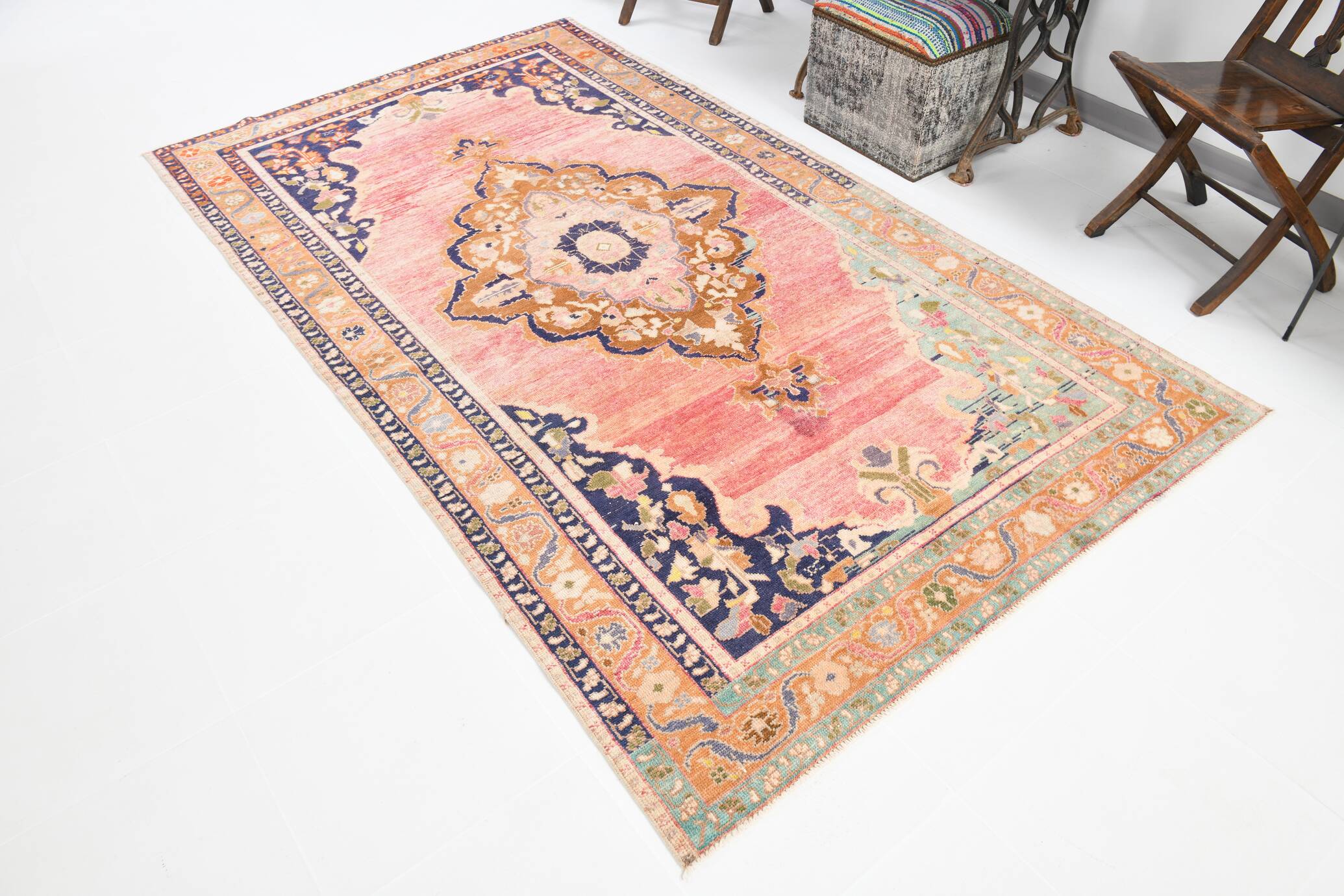 5x9 Pink & Navy Blue Soft Pastel Persian Rug, 152x272Cm SK 20089