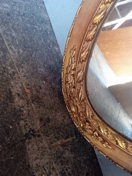Oval mirror 134cm wood and gilded stucco early 20th century