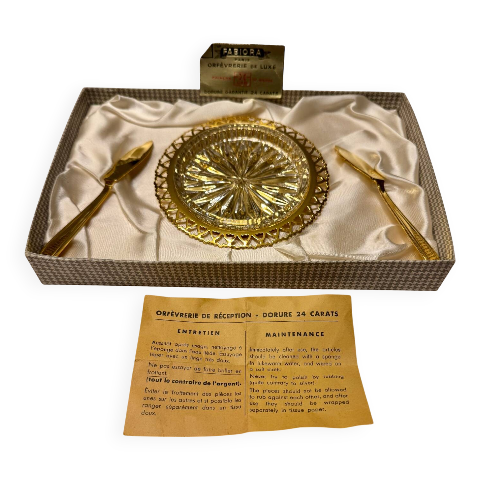 Caviar service in 24-carat gold frame, Fabiora – Paris