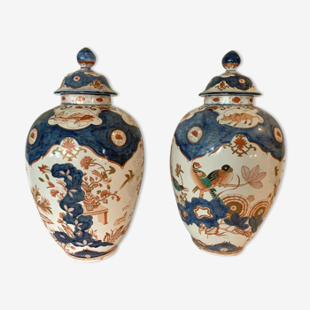 Pair of potiches covered in polychrome earthenware with decoration China / Japan XX century