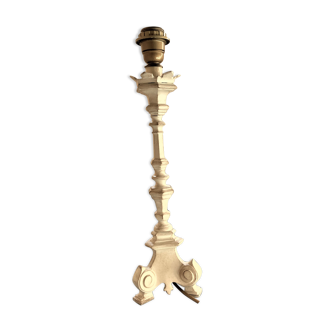 Patinated lamp foot