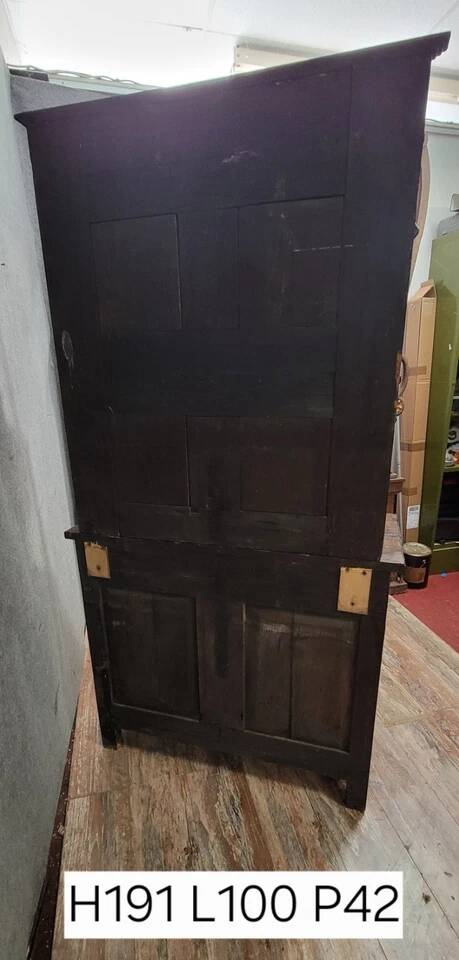 Renaissance neo-Gothic style state cabinet in solid wood, 19th century