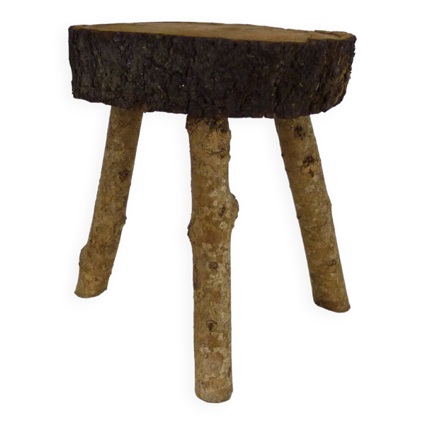 Tabouret de traite tripode en chêne, art paysan Ariège, France (XIXe siècle)