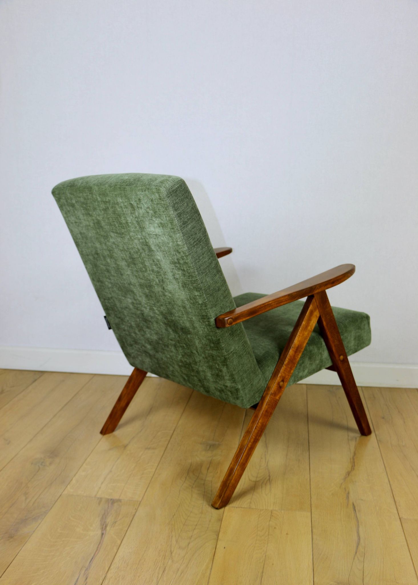 Fauteuil B-310 VAR vert olive structurel - 2 pièces disponibles