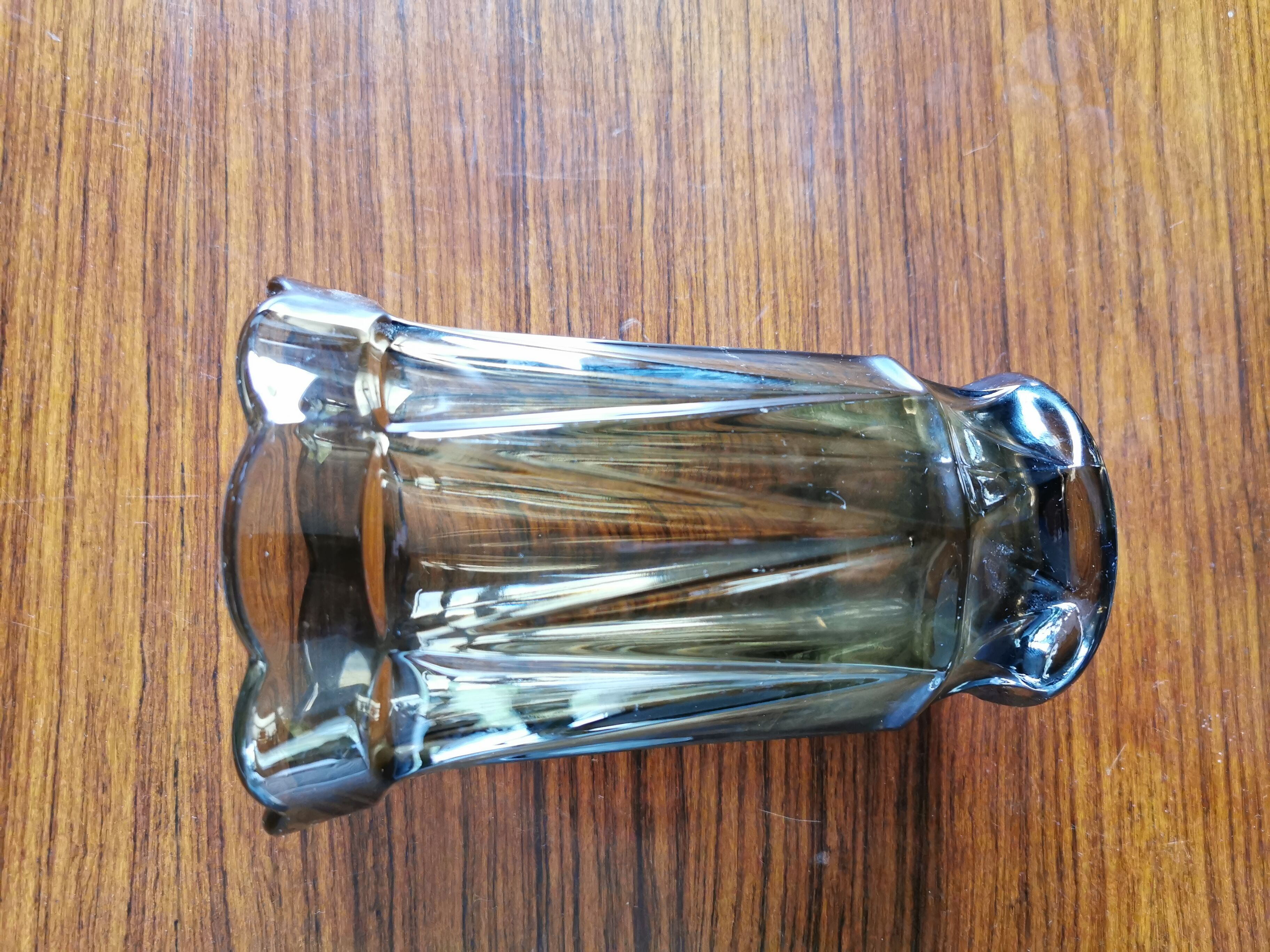 Vase  ancien en verre fumé Vintage