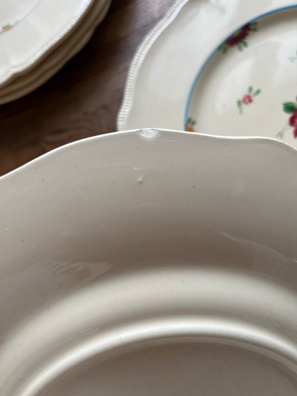 Longchamp Marie-Thé flat plates in earthenware