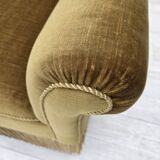 Canapé/lit de repos 2 places des années 1950, velours vert clair, pieds en frêne.