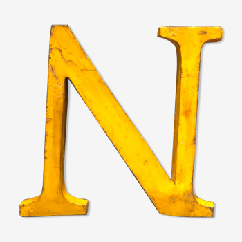 Vintage "n" letter